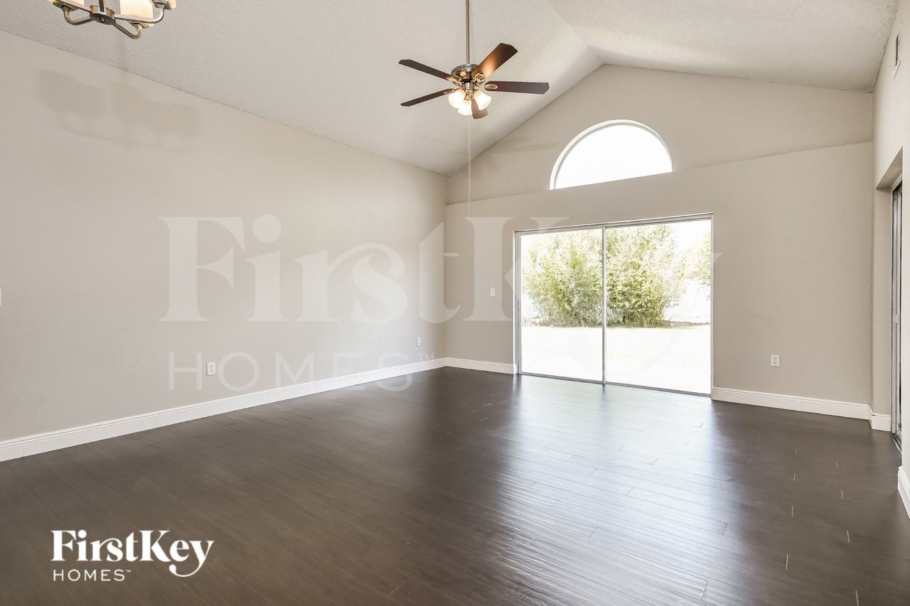 13538 Texas Woods Cir - Photo 3 of 16