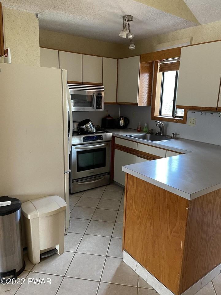 15 Lakeview Dr - Photo 7 of 41