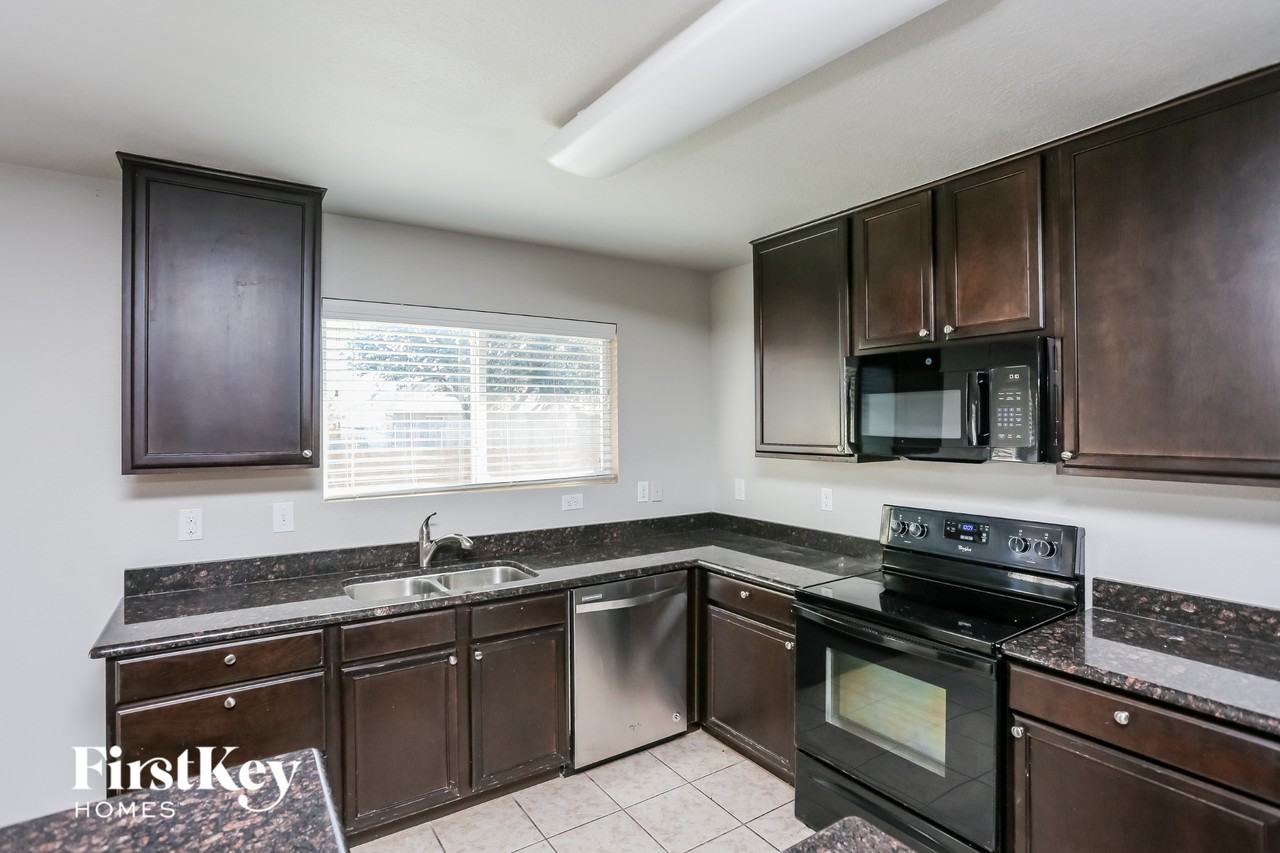 10460 Winding Passage Way - Photo 5 of 15