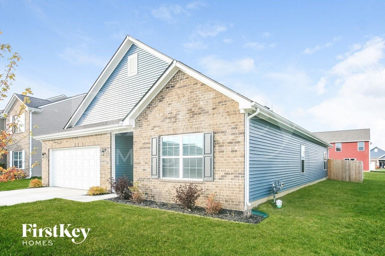 6612 Laurelwood Dr - Photo 2 of 15