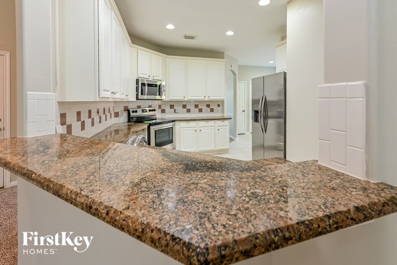 23722 River Place Dr - Photo 7 of 15