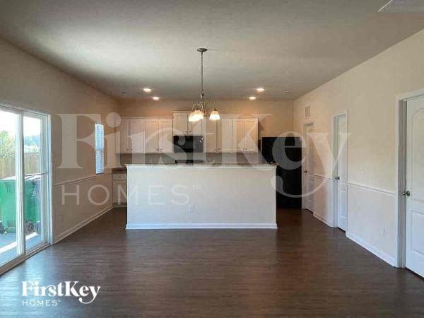 6032 Loy Ct - Photo 5 of 12