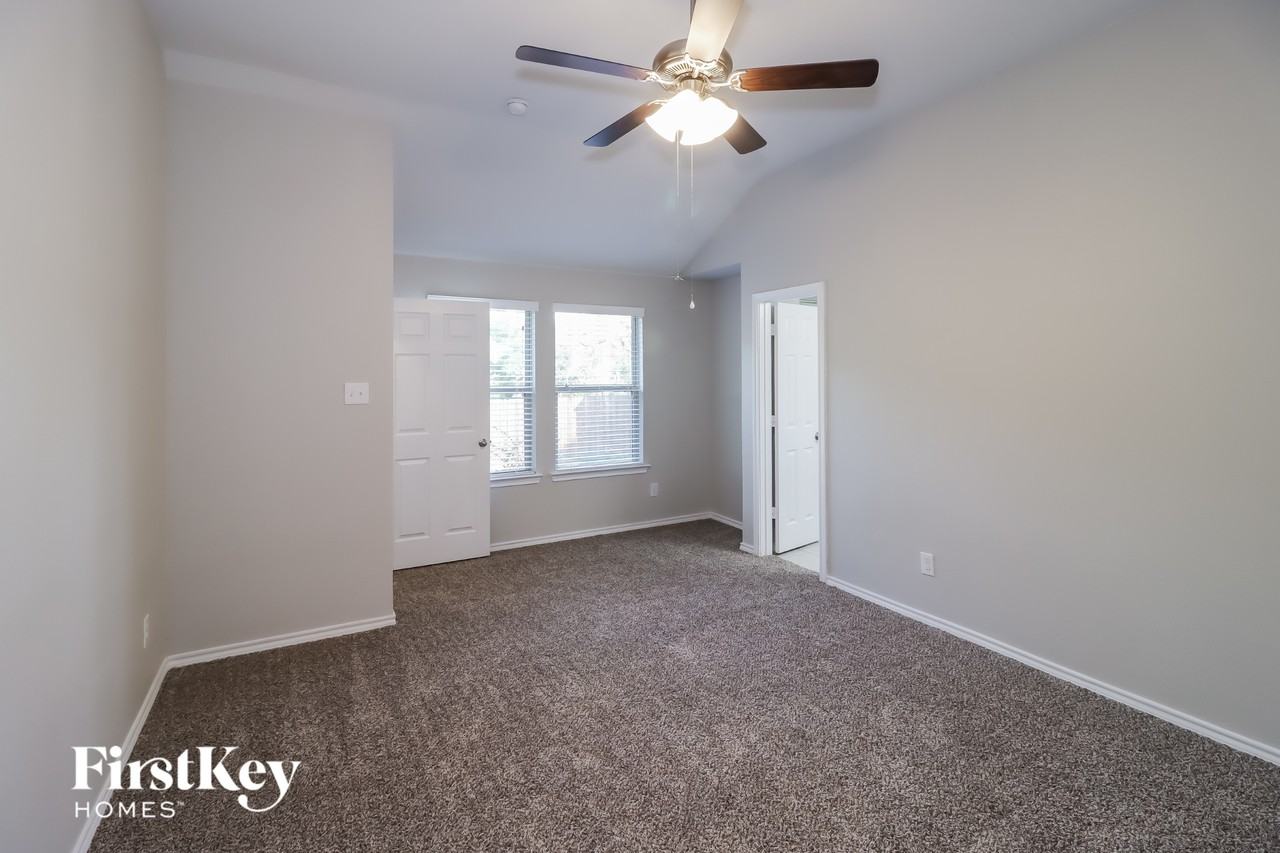 2520 Doe Run - Photo 7 of 15