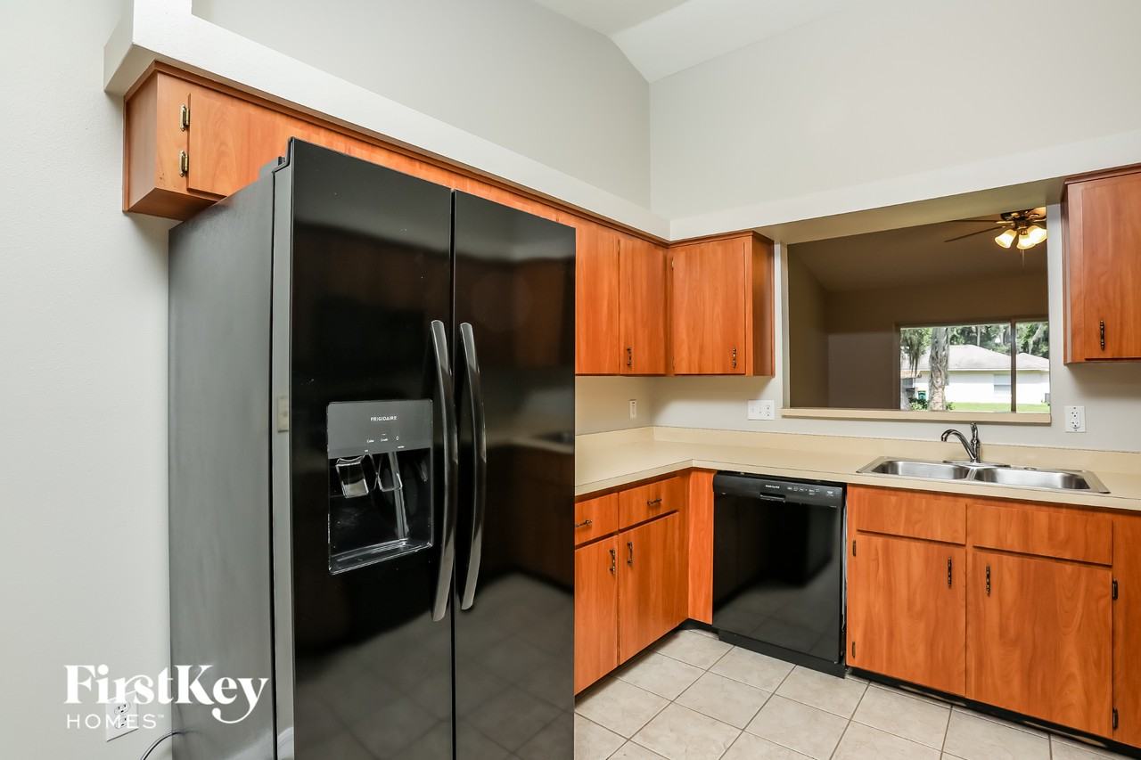 709 Grant Ave - Photo 6 of 15