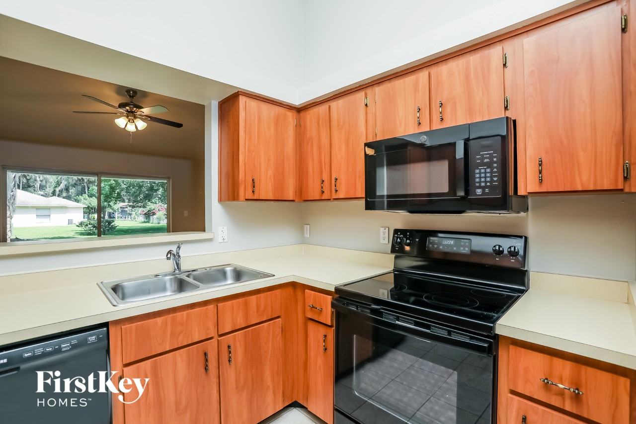 709 Grant Ave - Photo 7 of 15