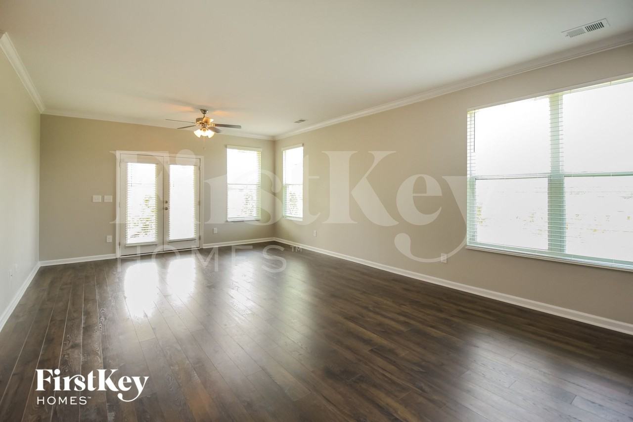 4000 Park Crossings Dr - Photo 3 of 15