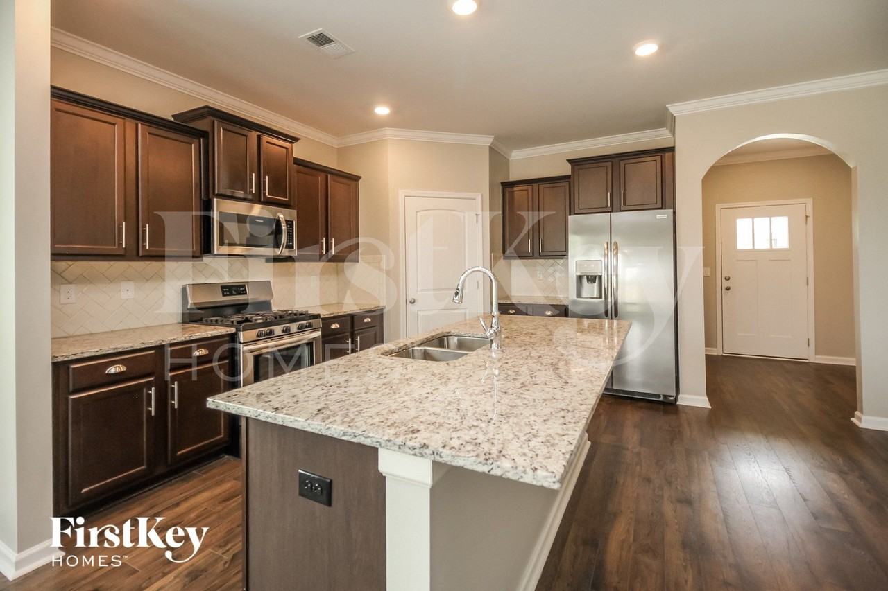 4000 Park Crossings Dr - Photo 5 of 15