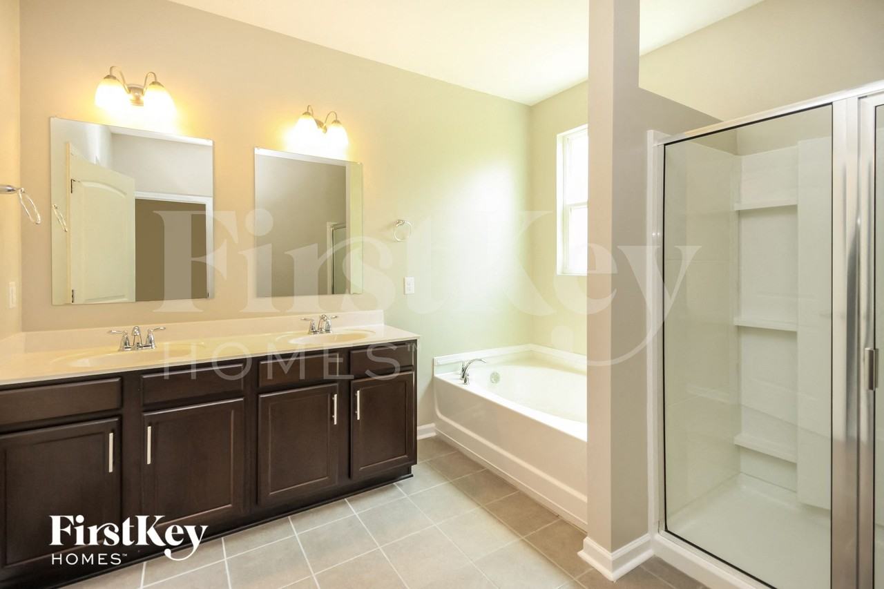 4000 Park Crossings Dr - Photo 7 of 15