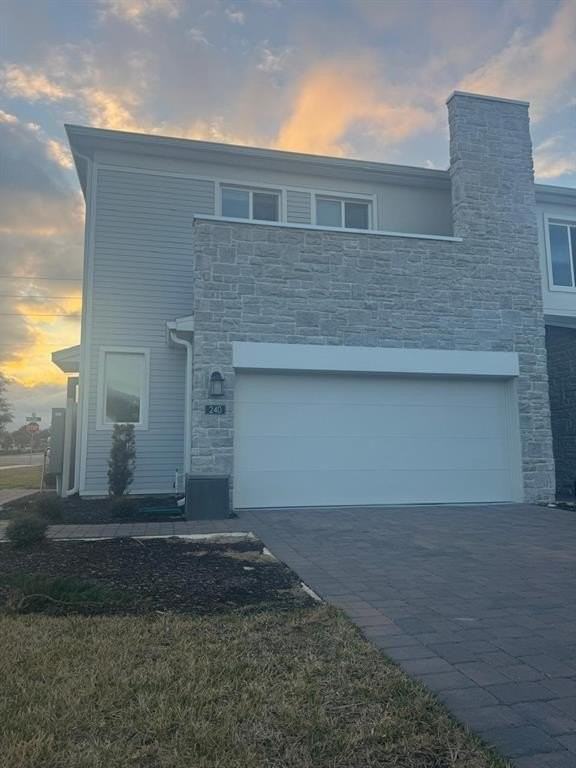 240 Bogey Dr - Photo 2 of 11