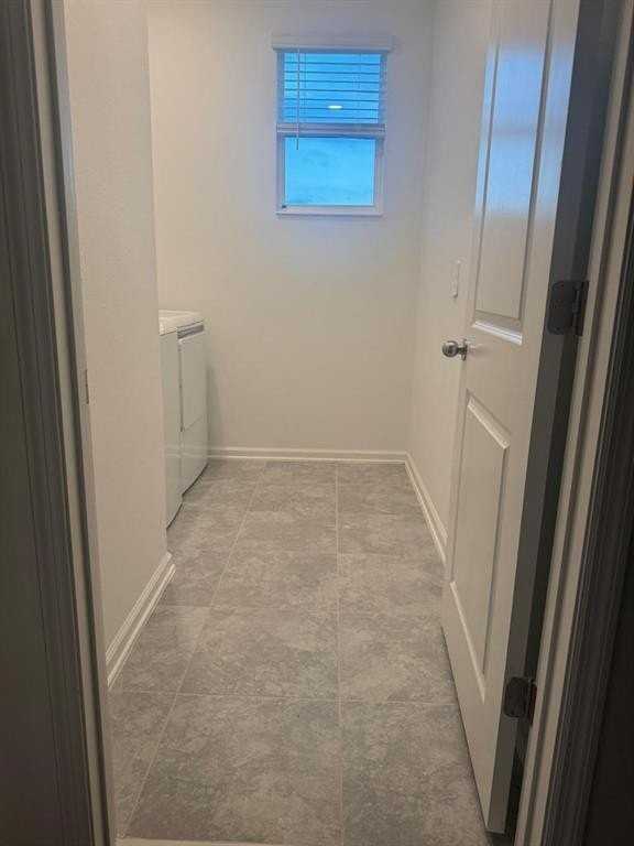 240 Bogey Dr - Photo 7 of 11