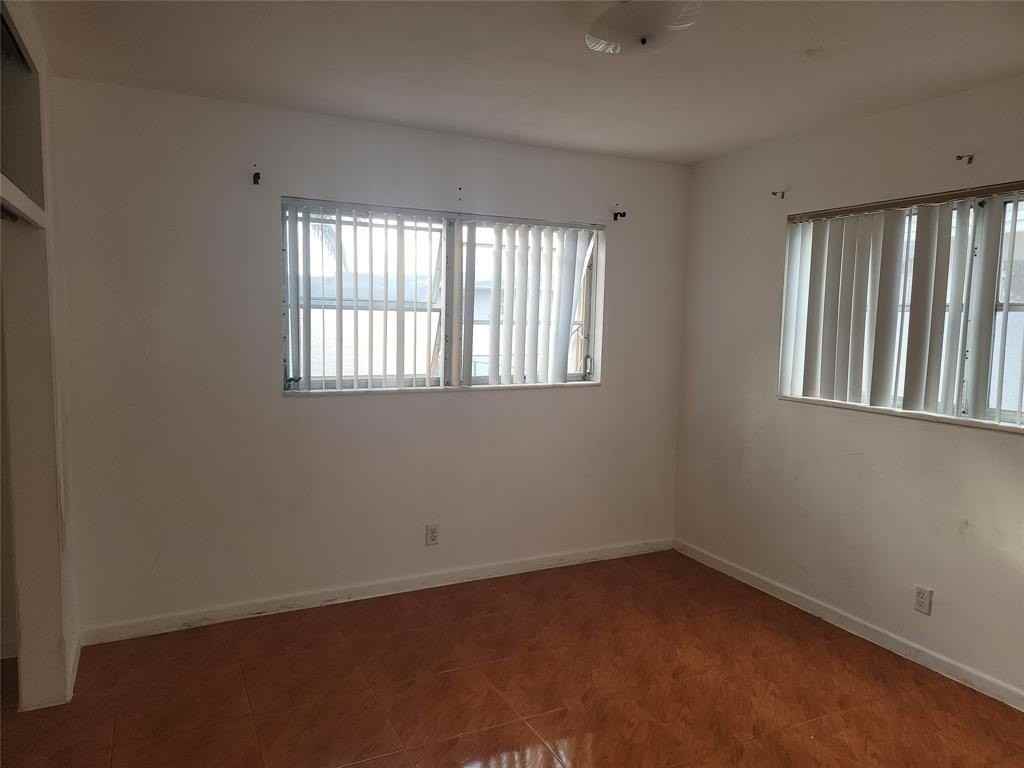 410 Sw 11th Ave - Photo 6 of 9