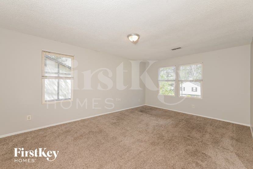 6249 Creekford Ln - Photo 7 of 16