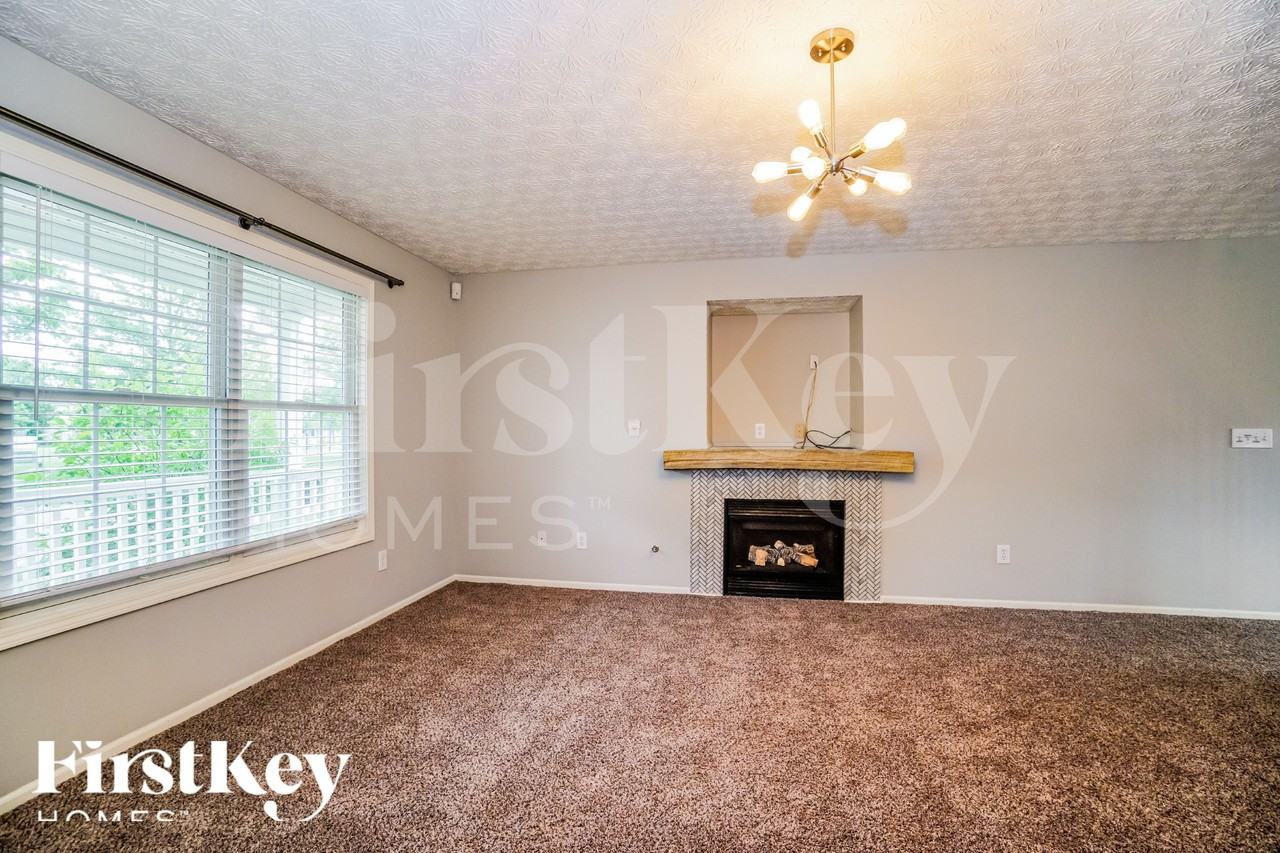 2973 Seeger St - Photo 4 of 18