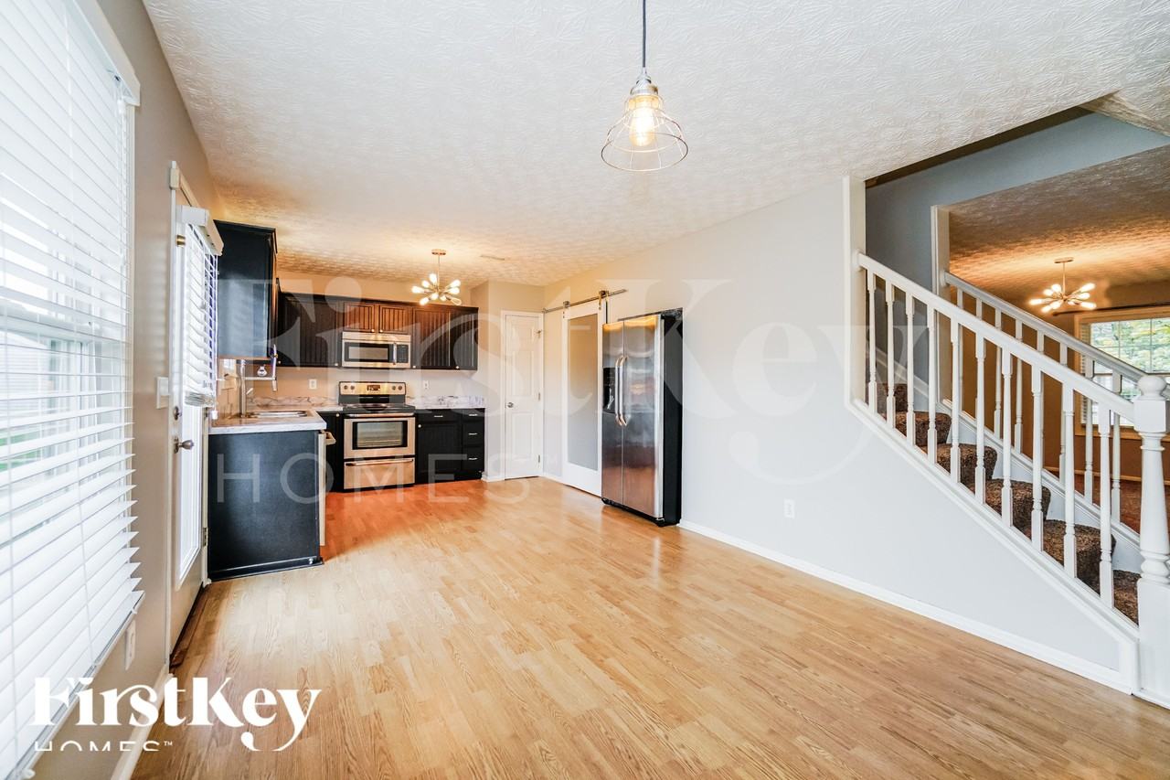 2973 Seeger St - Photo 5 of 18