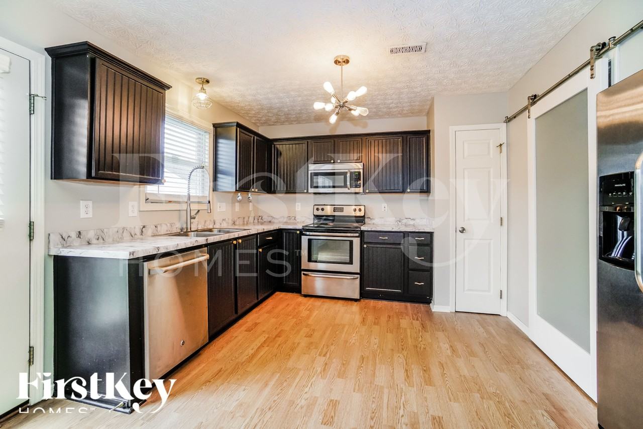 2973 Seeger St - Photo 7 of 18