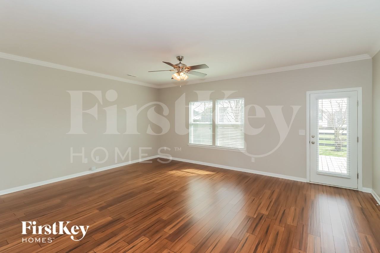 129 Fesperman Cir - Photo 4 of 16