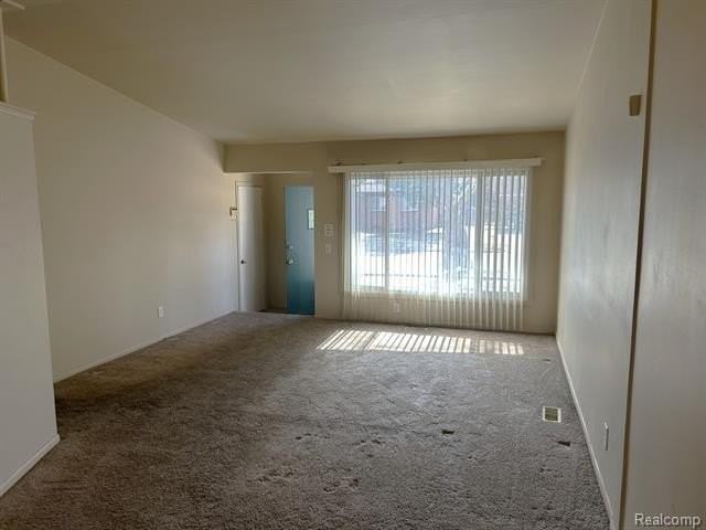 14500 Northfield Blvd - Photo 5 of 9