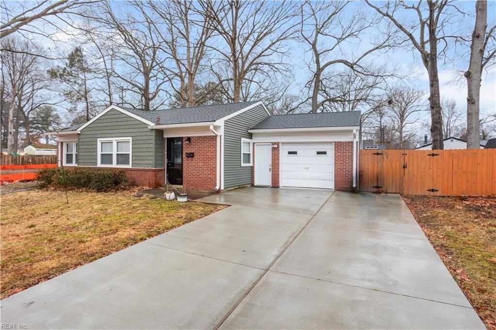 321 Hospital Dr - Photo 2 of 24