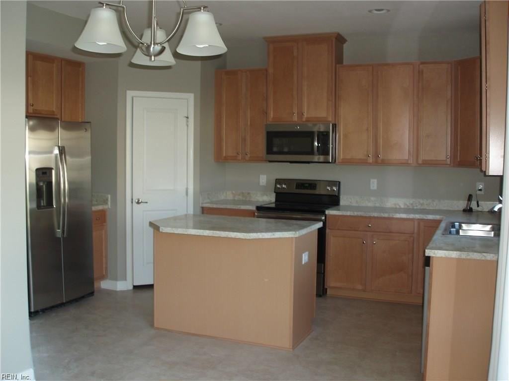 323 Michael Selby Dr - Photo 4 of 27