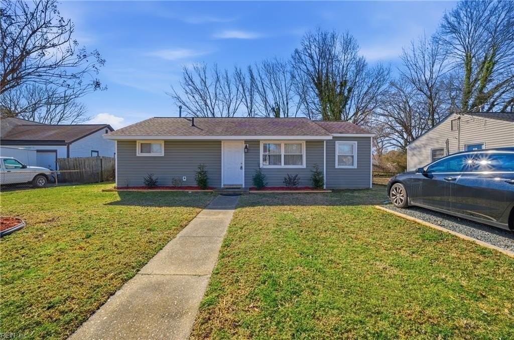 1482 Morgan Dr - Photo 2 of 17