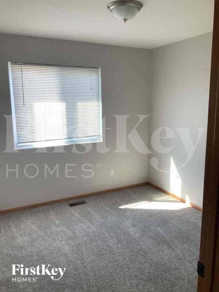 11425 N Farley Ave - Photo 7 of 10