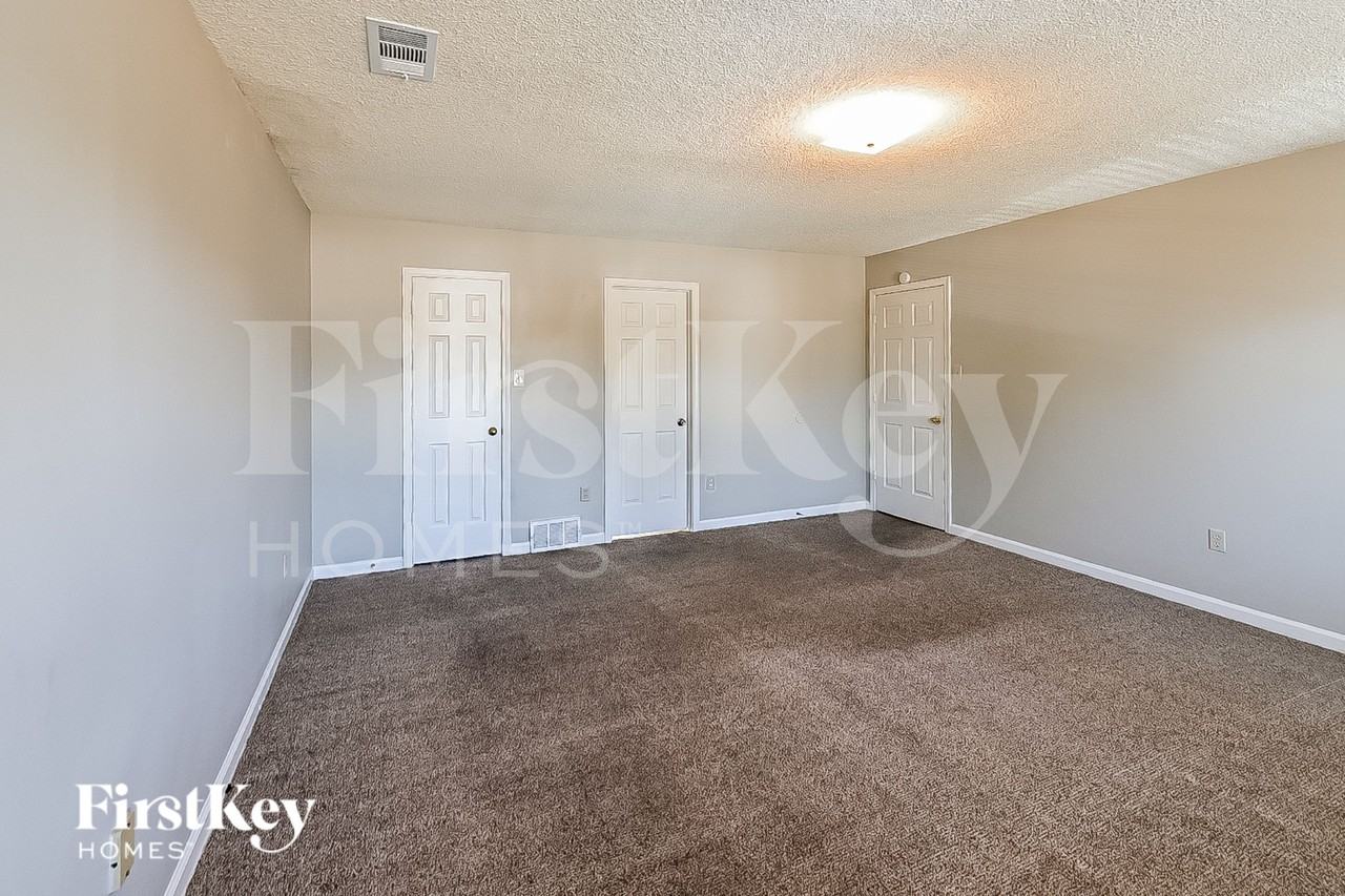 7075 Germantown Trl - Photo 7 of 15