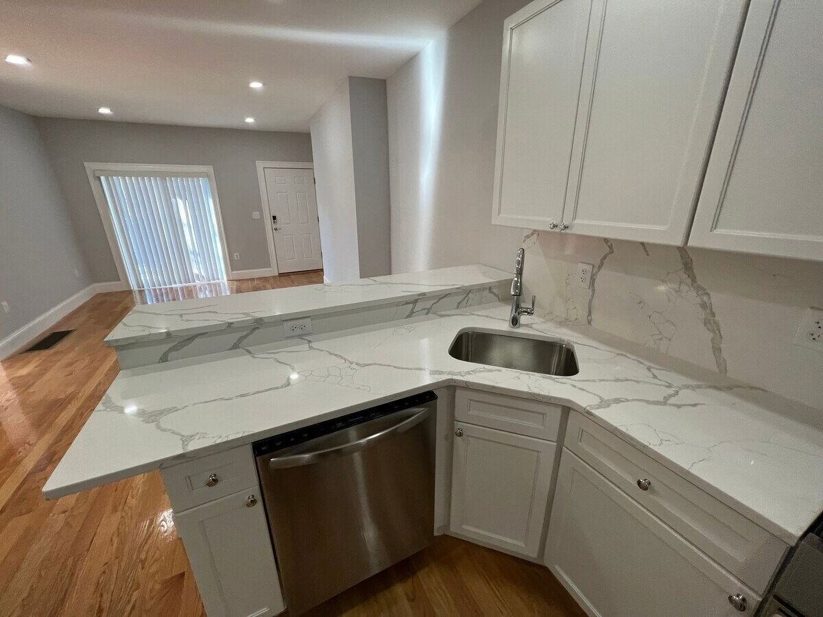 372 Oxford St #2 - Photo 3 of 8