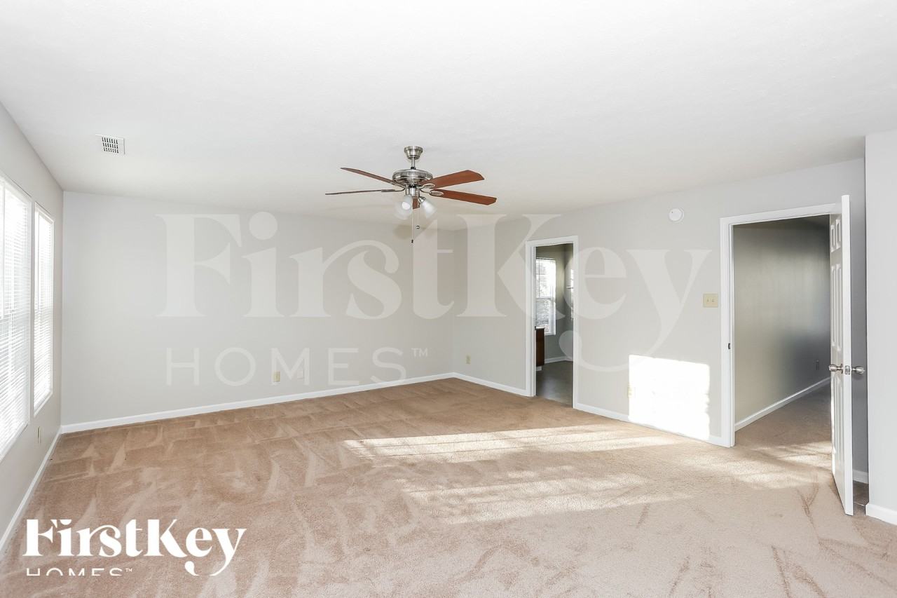 5508 Hammermill Dr - Photo 7 of 18