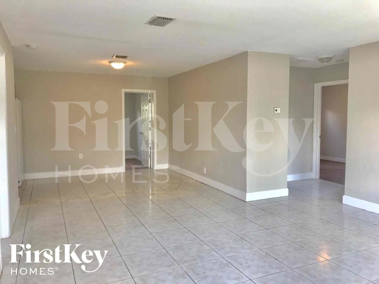 3057 Sw 2nd St - Photo 3 of 22