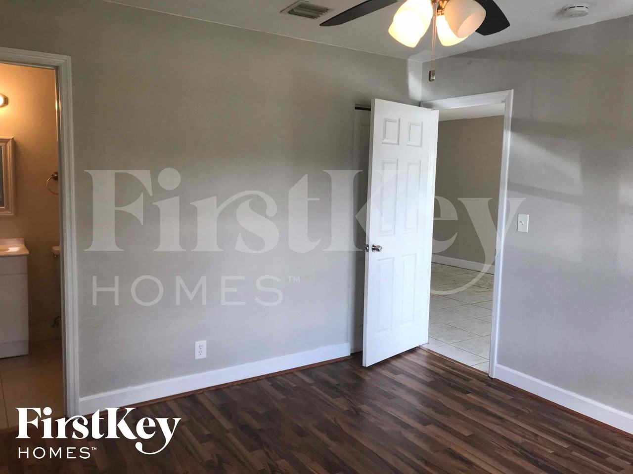 3057 Sw 2nd St - Photo 6 of 22