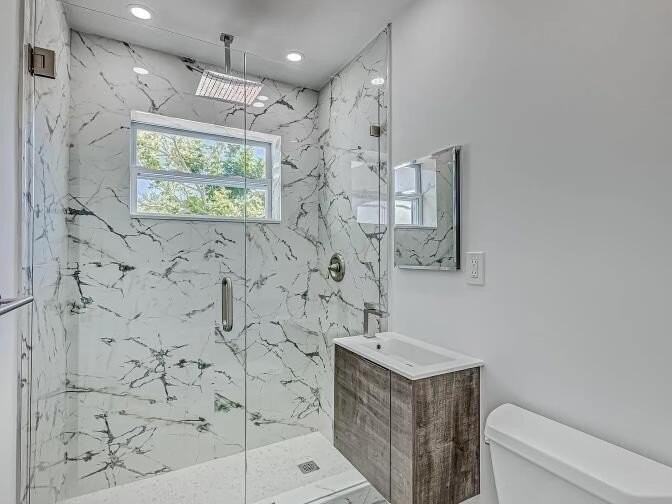 855 Date Palm Dr - Photo 2 of 11