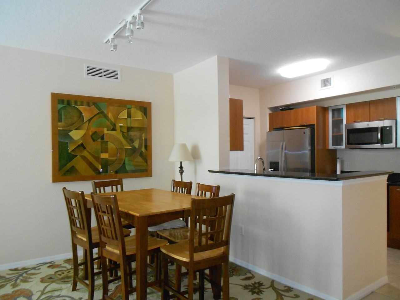 625 Casa Loma Blvd #303 - Photo 3 of 16