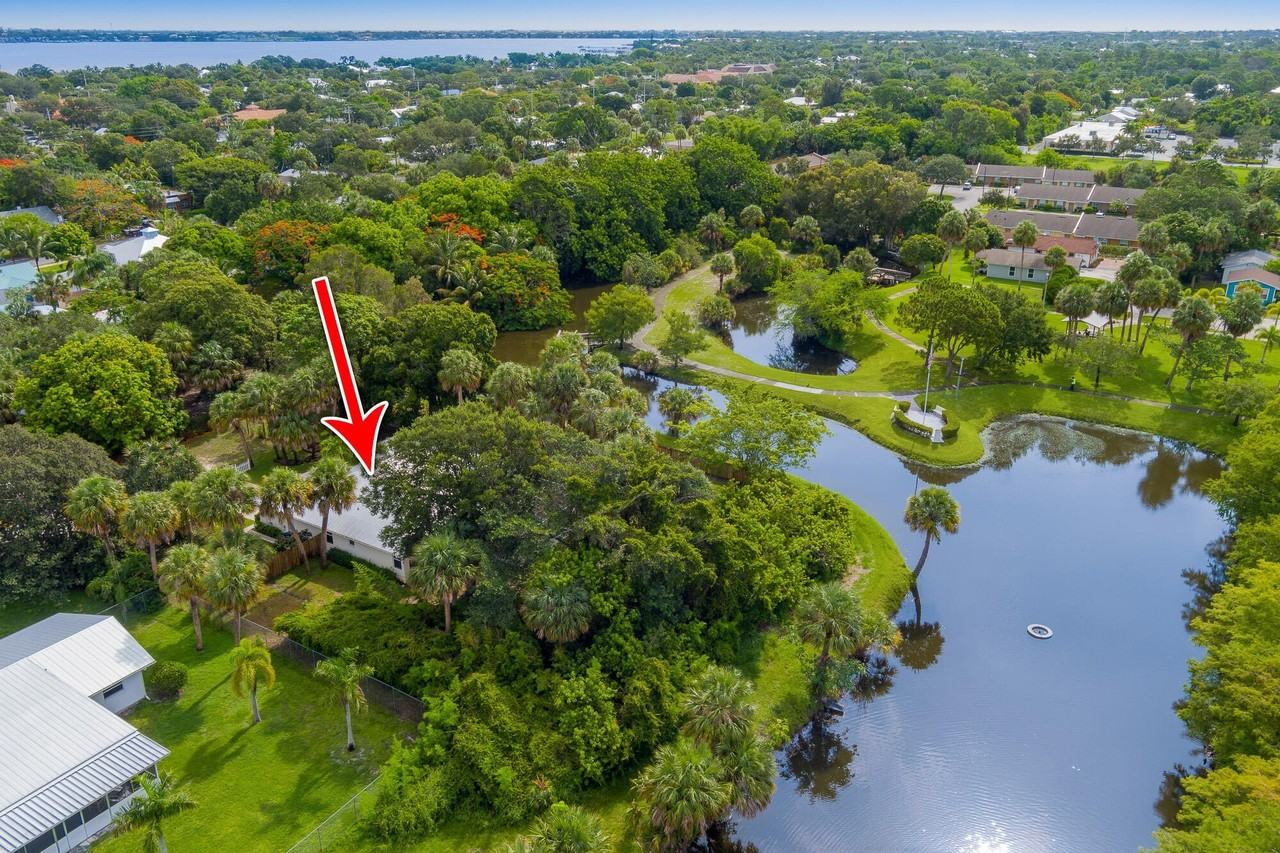 612 Se 6th St - Photo 4 of 40