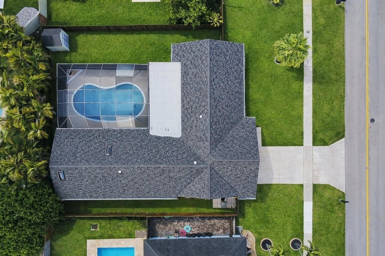 12129 Stratford St - Photo 2 of 47