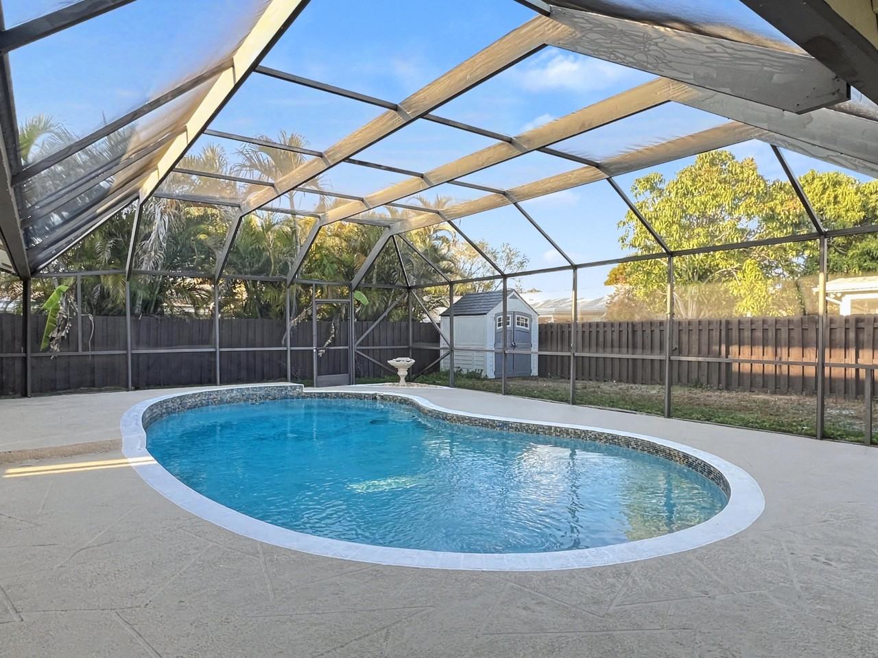 12129 Stratford St - Photo 3 of 47