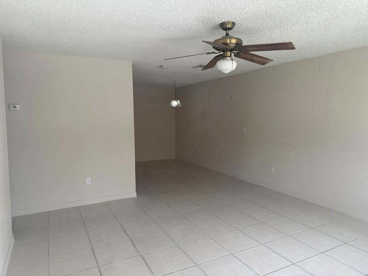 422 Caroline Ave - Photo 3 of 7