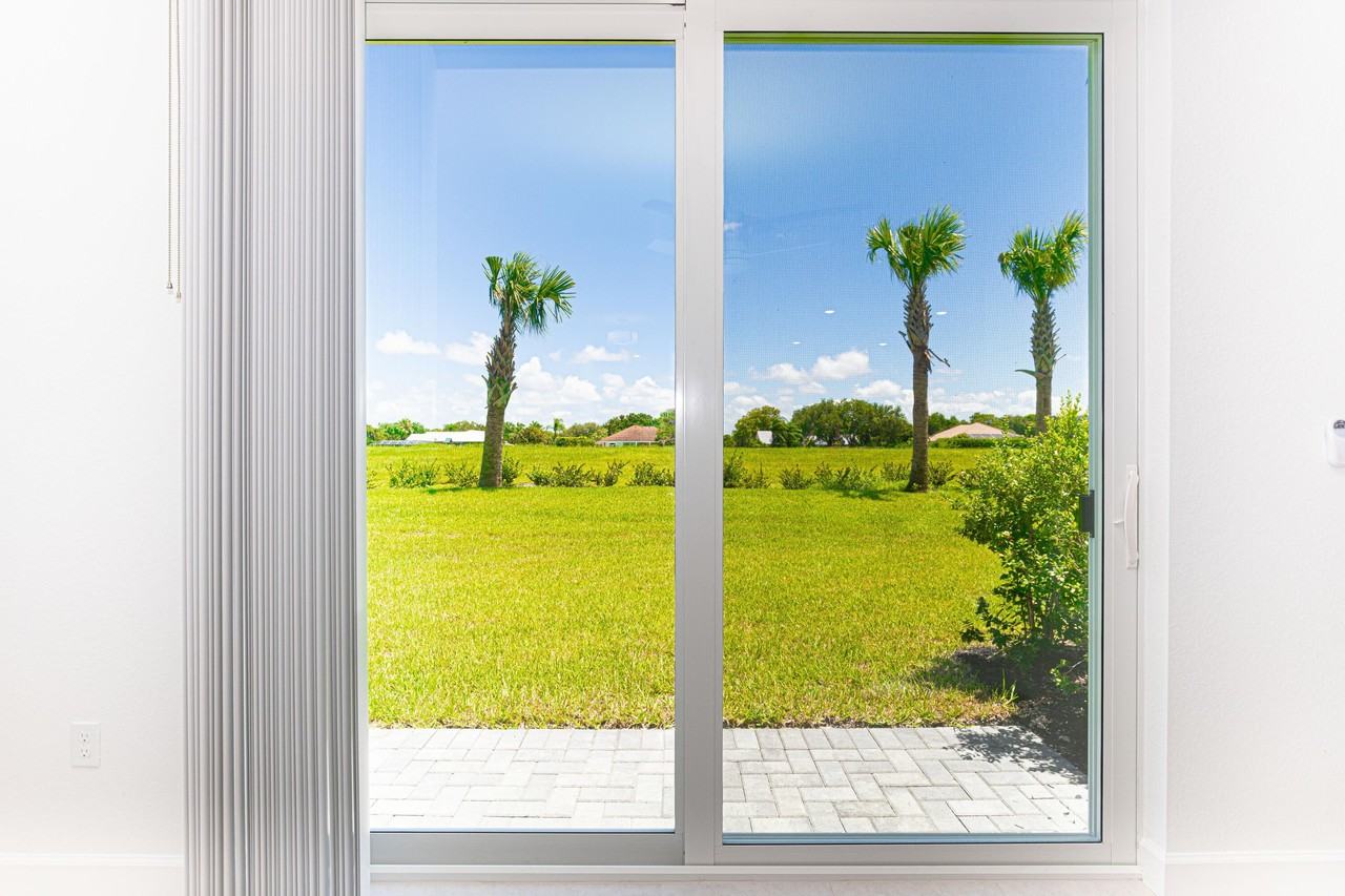 630 Se Lake Falls St - Photo 5 of 46