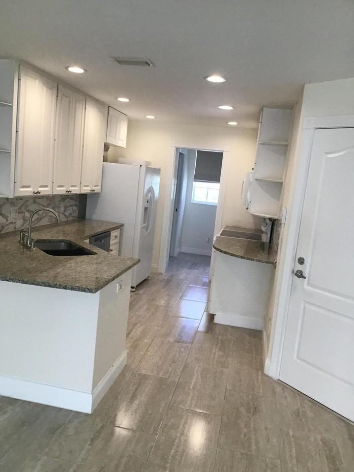 2137 Tigris Dr - Photo 7 of 23