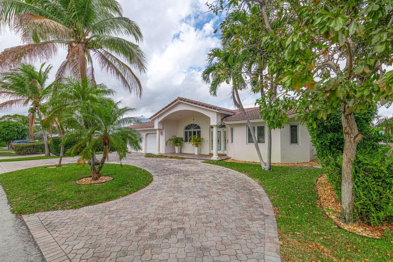 2281 Se 11th St - Photo 7 of 41