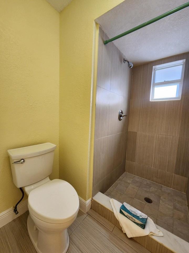 4471 Sw 54th Ct #1A2B - Photo 4 of 12