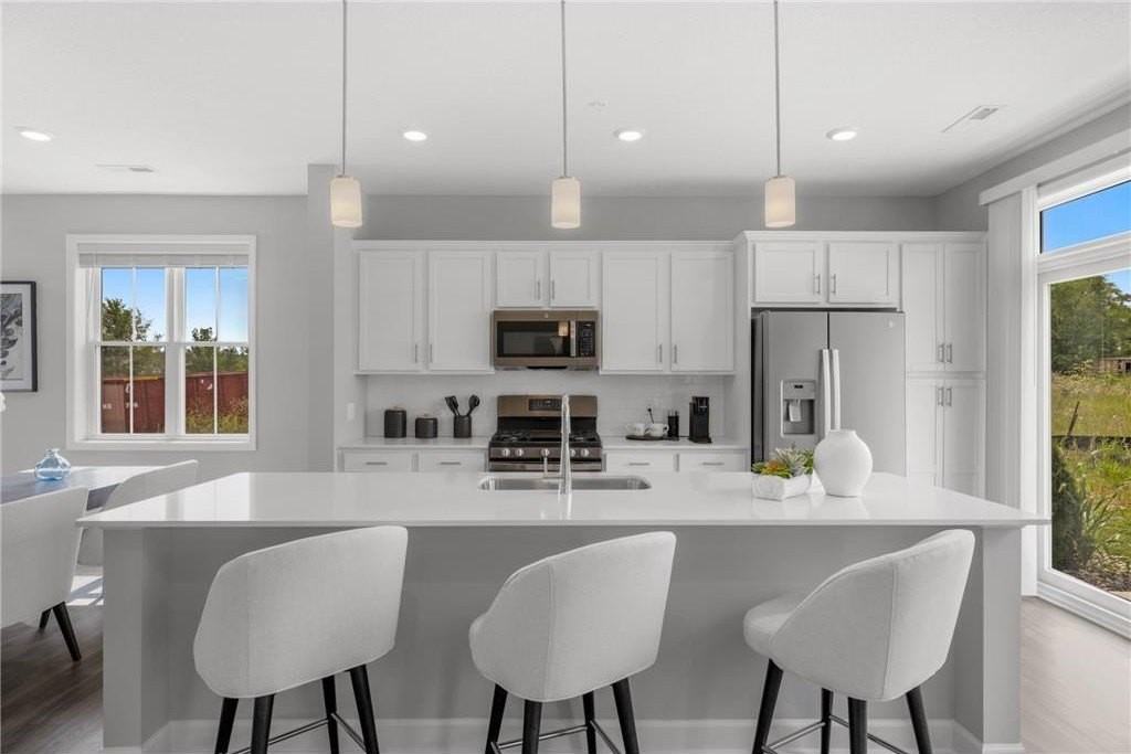 9274 4th St N - Photo 7 of 34