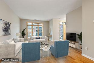 737 Victoria St S - Photo 1 of 1