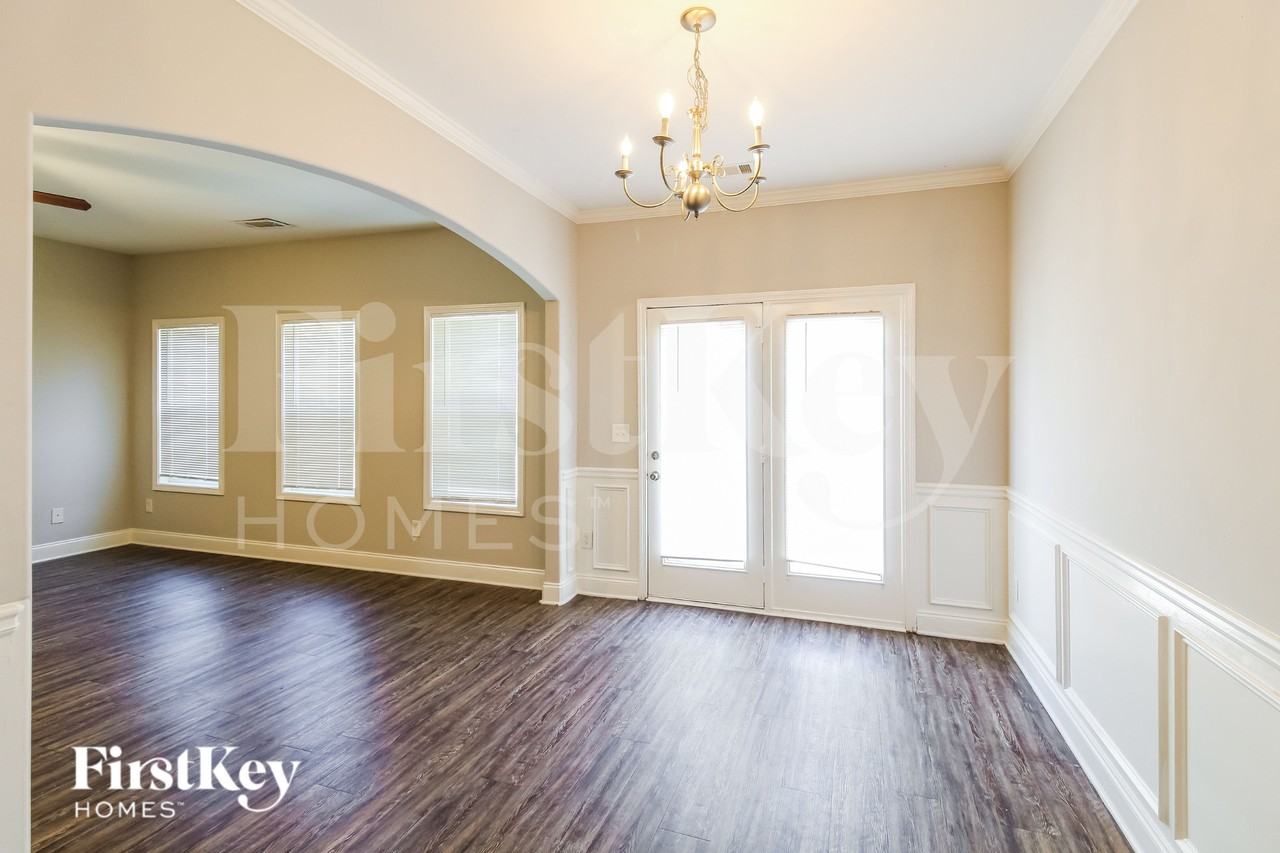 1541 Lily Valley Dr - Photo 4 of 16