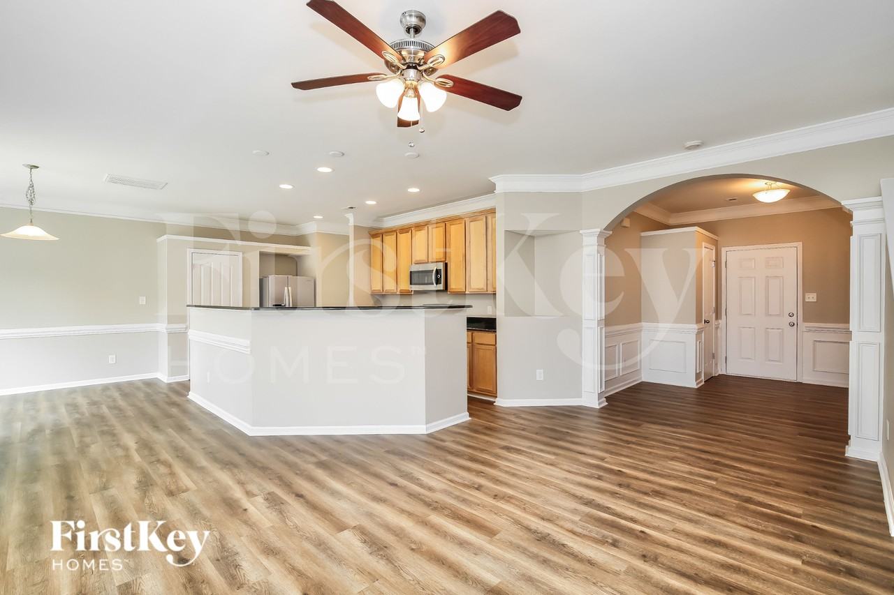 1428 Paulonia Way - Photo 7 of 19