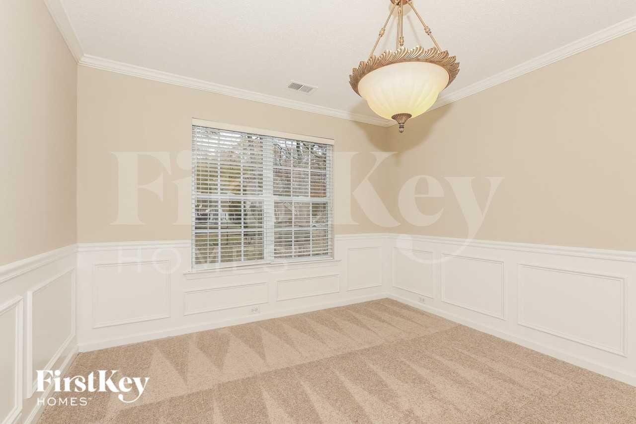 12606 Ivey Creek Dr - Photo 4 of 15