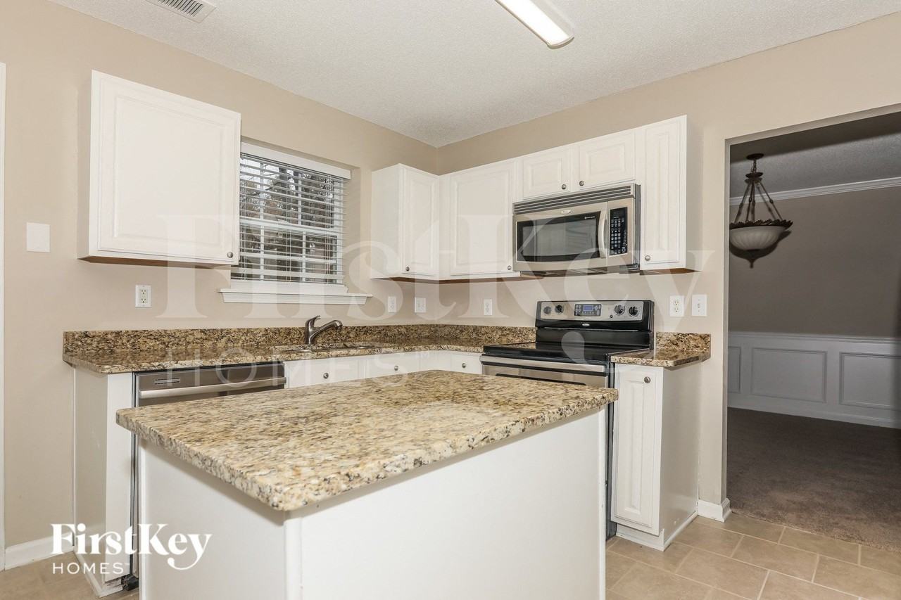 12606 Ivey Creek Dr - Photo 7 of 15