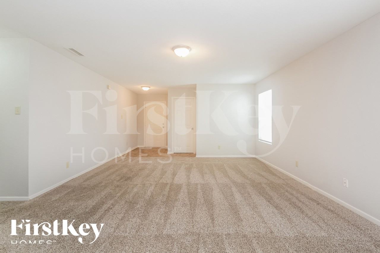 11325 Arches Dr - Photo 3 of 15