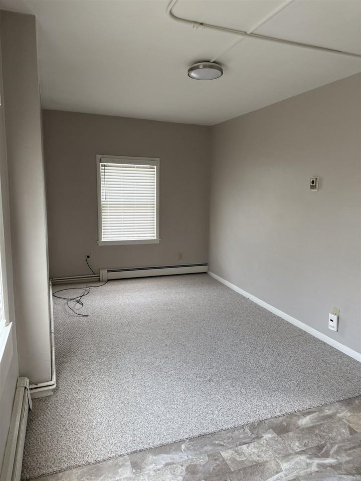 109 S Main St #10 - Photo 7 of 20