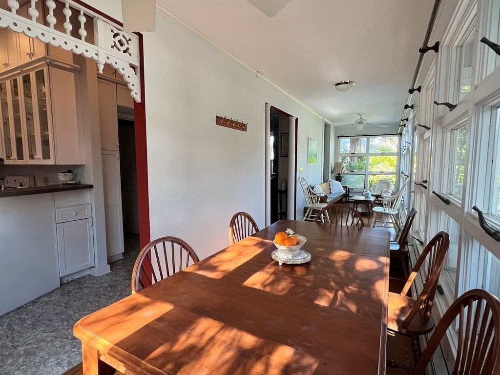 4 Lee St - Photo 3 of 40