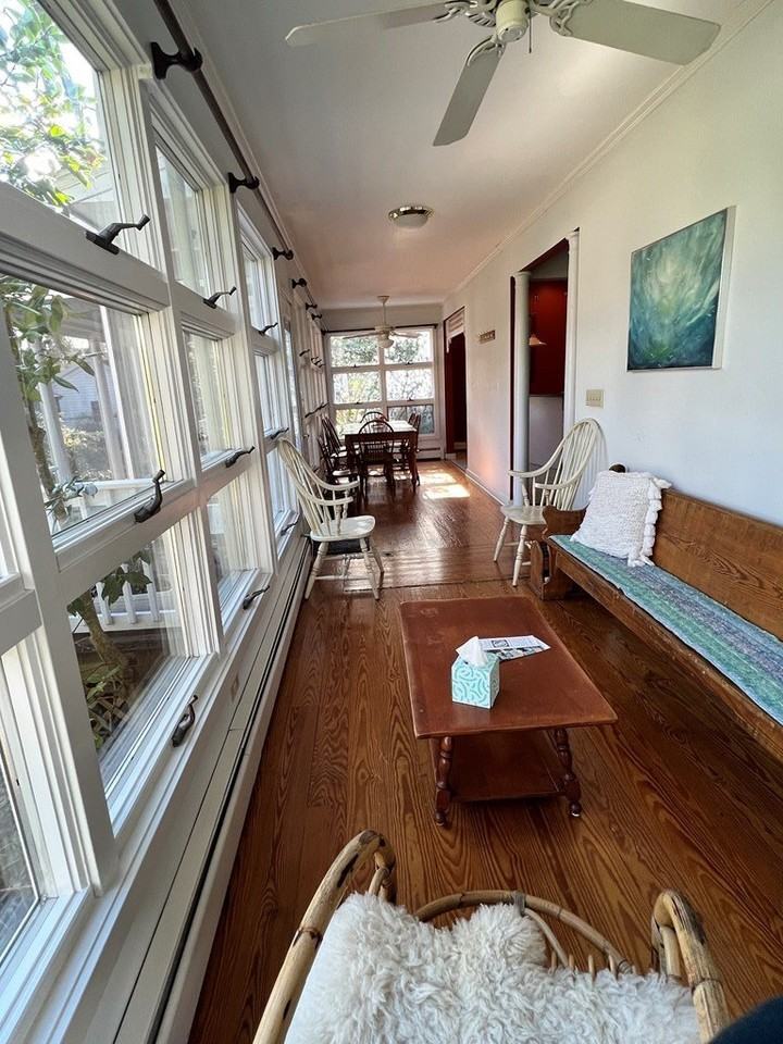 4 Lee St - Photo 6 of 40